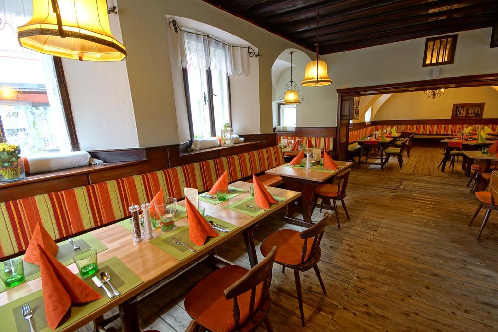 Hotel Restaurant Das Roessl Windischgarsten Exterior photo